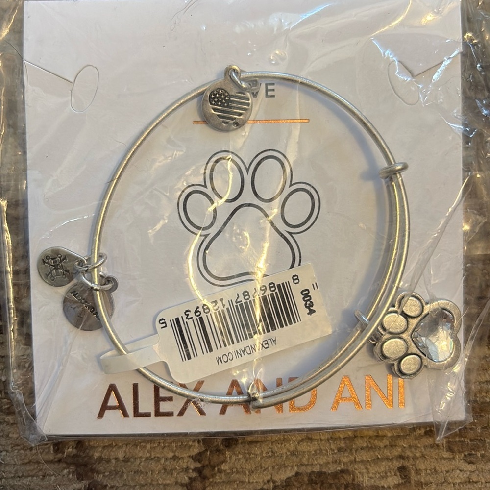 NWT, Alex and Ani bracelet, animal paw